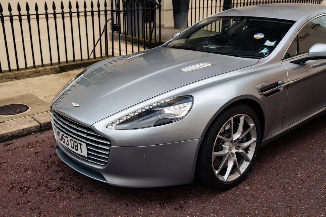 2013 Aston Martin Rapide - Image 14 of 31
