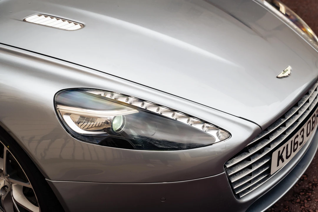2013 Aston Martin Rapide - Image 12 of 31