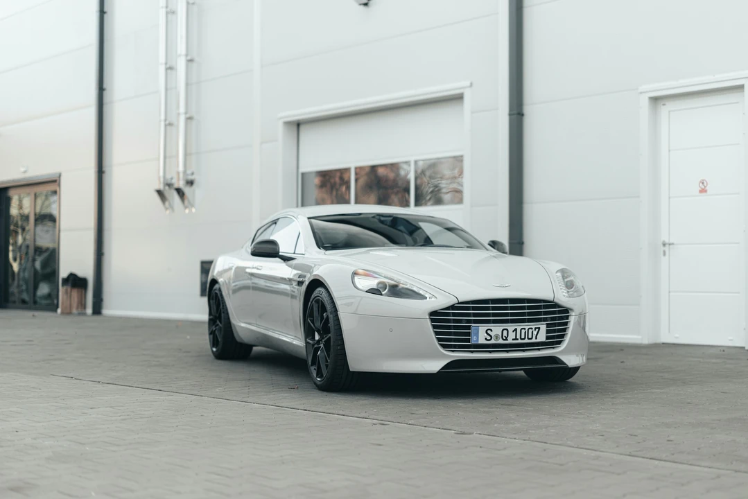 2013 Aston Martin Rapide - Image 3 of 21