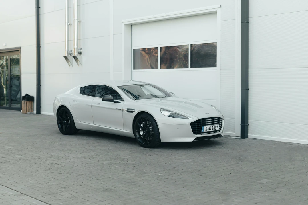 2013 Aston Martin Rapide - Image 13 of 21