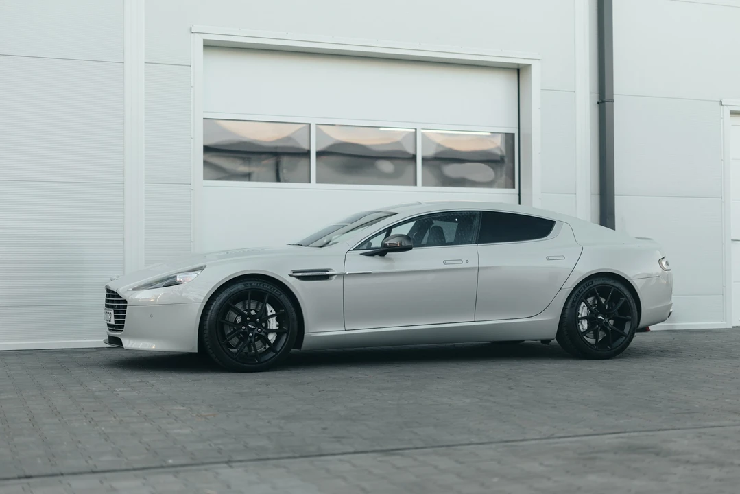 2013 Aston Martin Rapide - Image 9 of 21