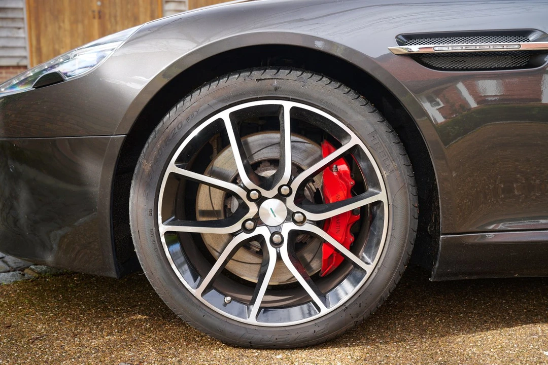 2013 Aston Martin Rapide - Image 21 of 30