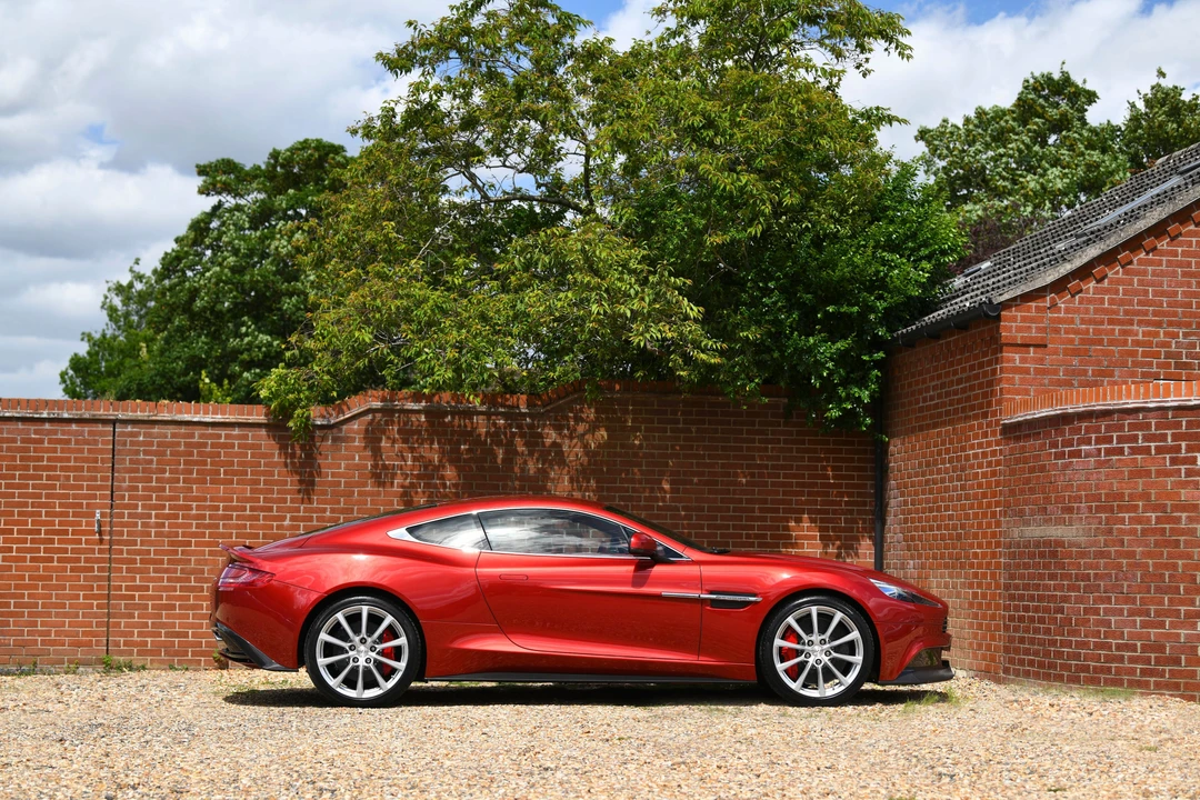 2013 Aston Martin Vanquish 2nd Gen - Image 6 of 31