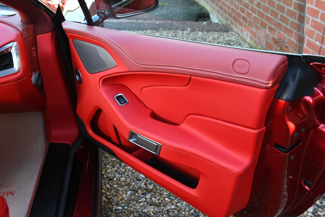 2013 Aston Martin Vanquish 2nd Gen - Image 24 of 31