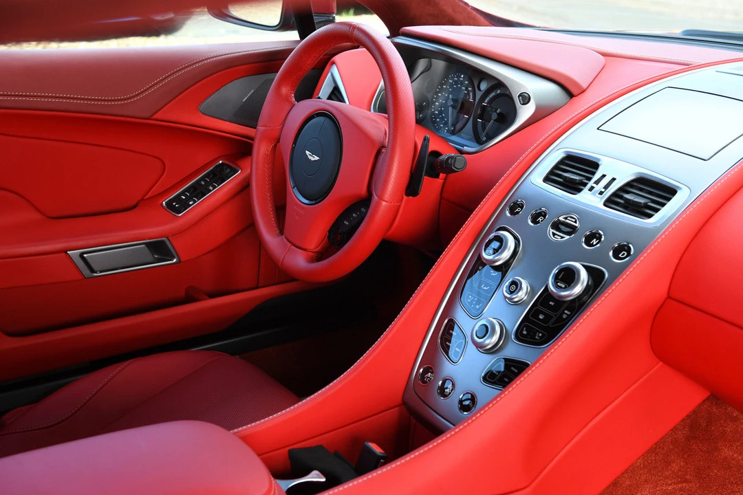 2013 Aston Martin Vanquish 2nd Gen - Image 15 of 31