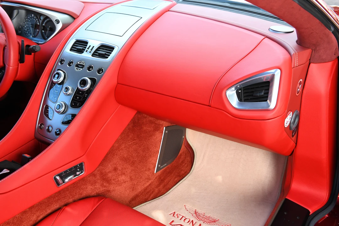 2013 Aston Martin Vanquish 2nd Gen - Image 14 of 31