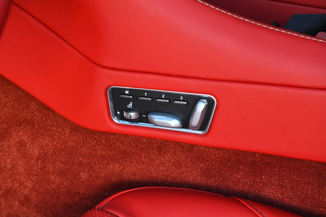 2013 Aston Martin Vanquish 2nd Gen - Image 21 of 31