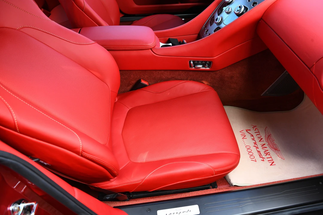 2013 Aston Martin Vanquish 2nd Gen - Image 26 of 31