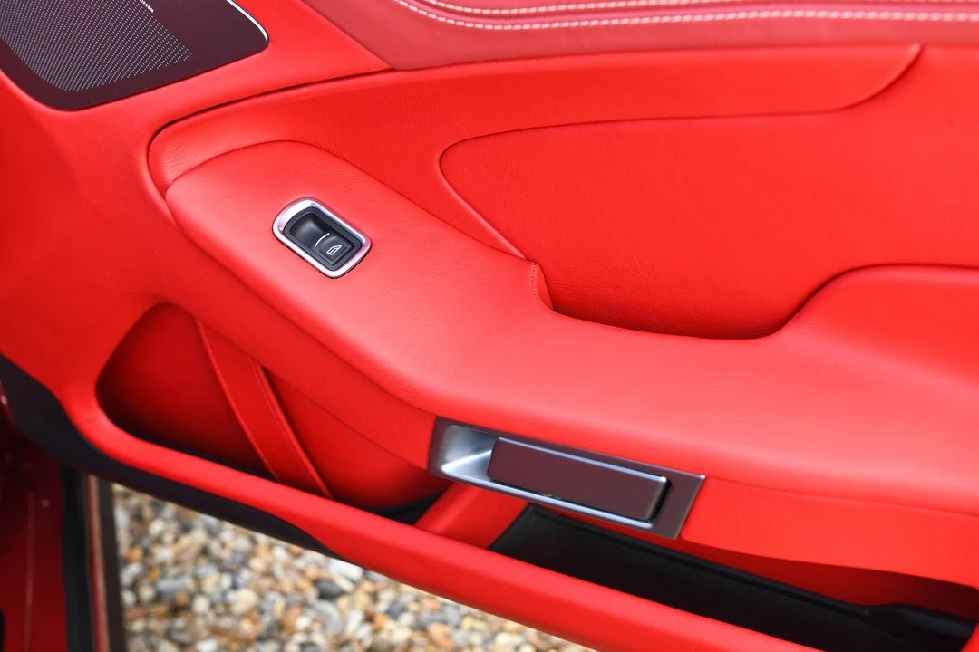 2013 Aston Martin Vanquish 2nd Gen - Image 25 of 31