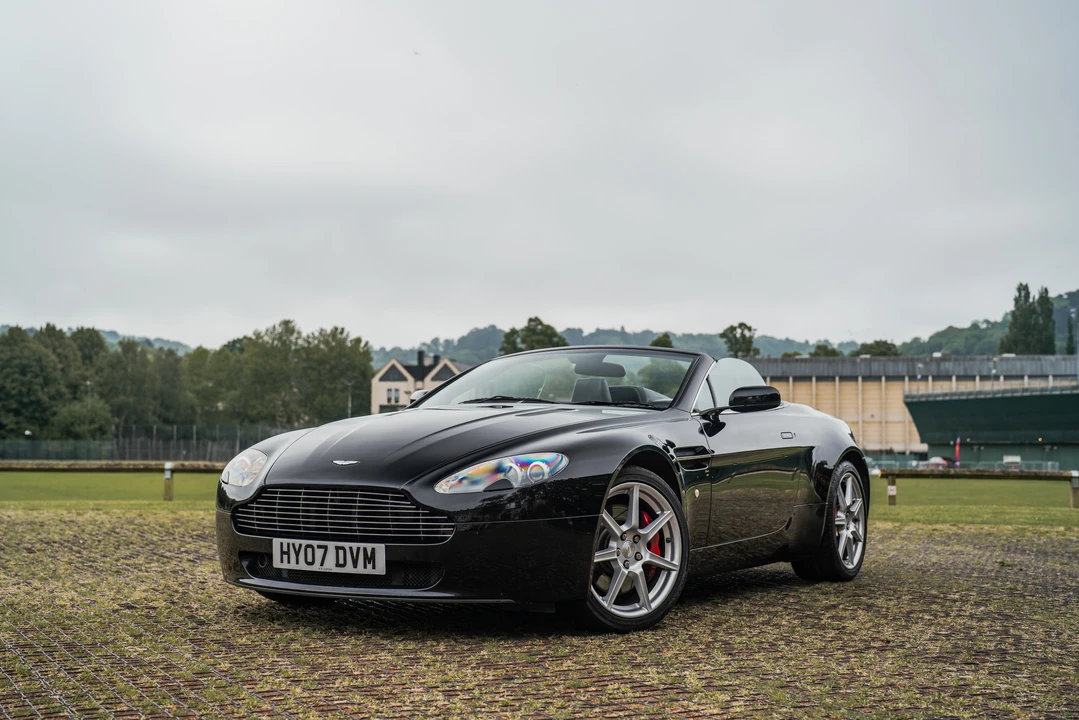 2013 Aston Martin V12 Vantage (2010-2018) - Image 8 of 16