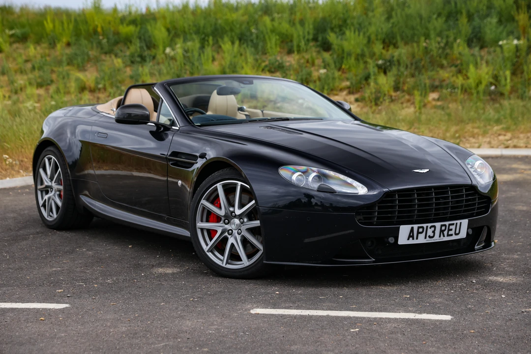 2013 Aston Martin V12 Vantage (2010-2018) - Image 7 of 16