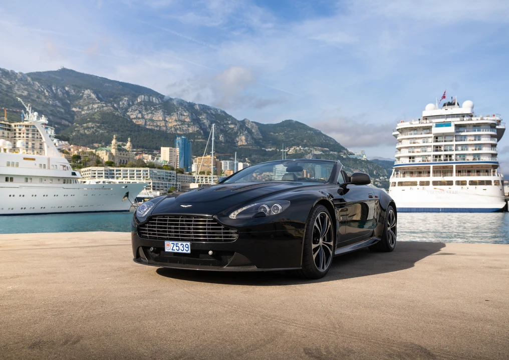 2013 Aston Martin V12 Vantage (2010-2018) - Image 4 of 31