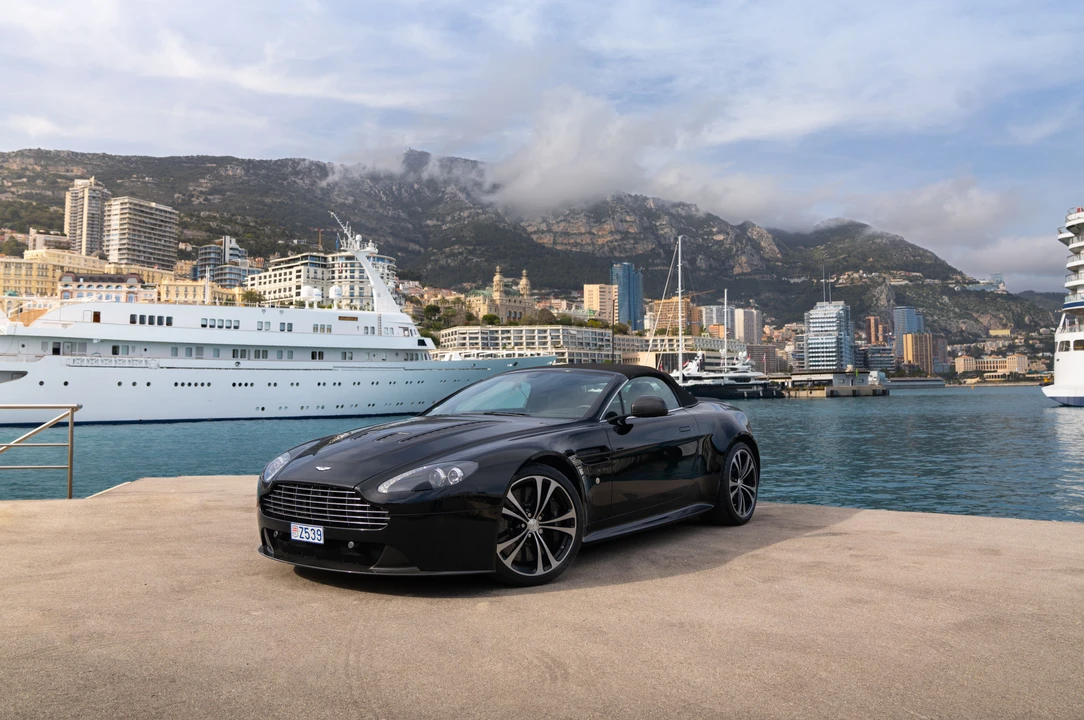 2013 Aston Martin V12 Vantage (2010-2018) - Image 5 of 31