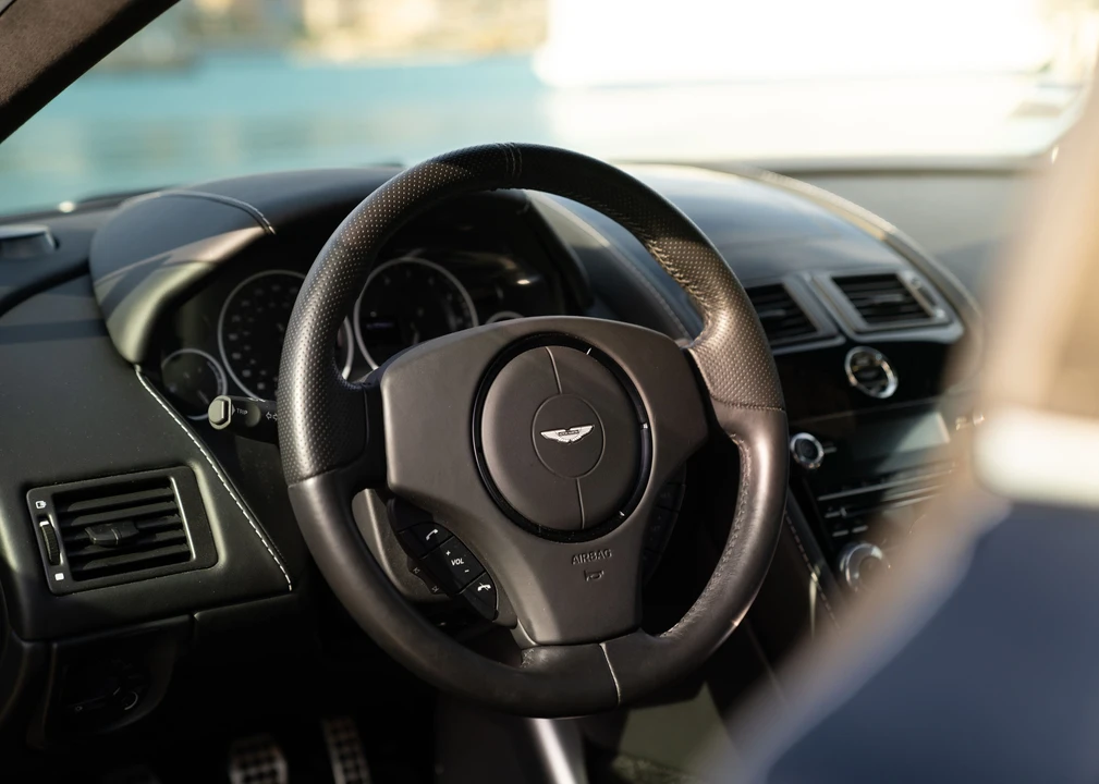 2013 Aston Martin V12 Vantage (2010-2018) - Image 16 of 31