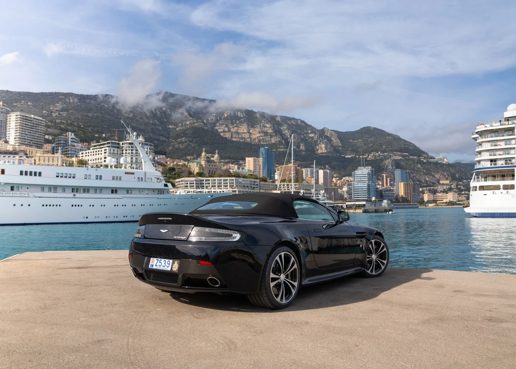 2013 Aston Martin V12 Vantage (2010-2018) - Image 7 of 31