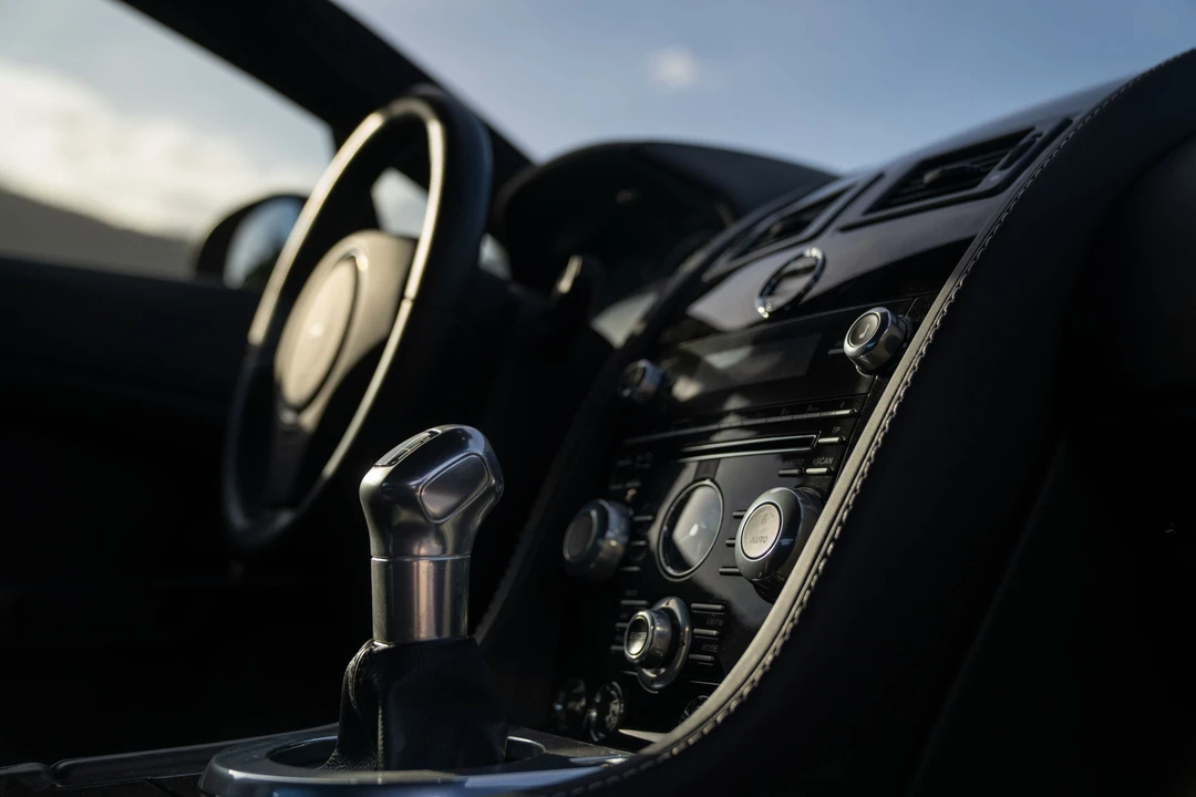 2013 Aston Martin V12 Vantage (2010-2018) - Image 19 of 31