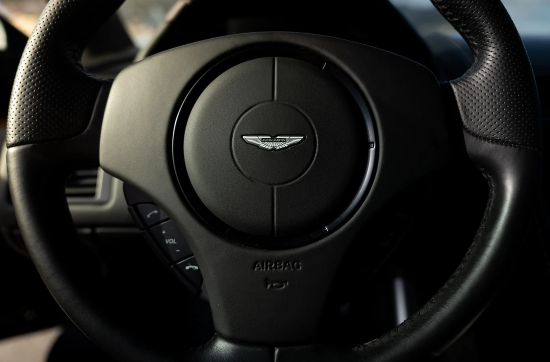 2013 Aston Martin V12 Vantage (2010-2018) - Image 22 of 31