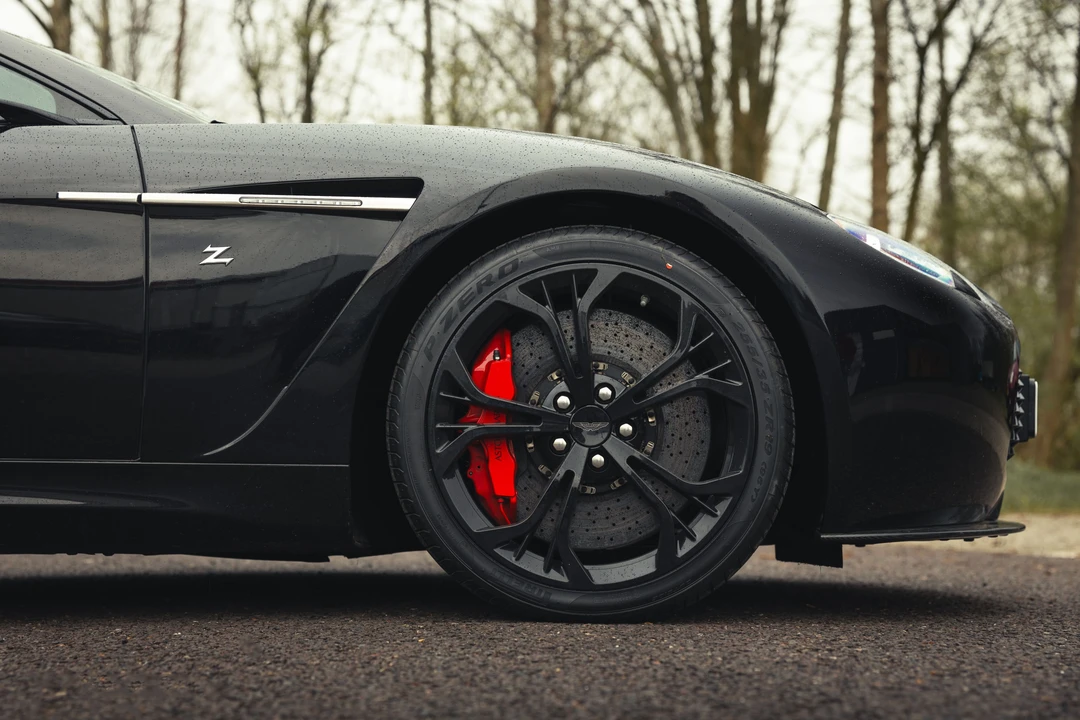 2013 Aston Martin Virage (2011-2012) - Image 12 of 31