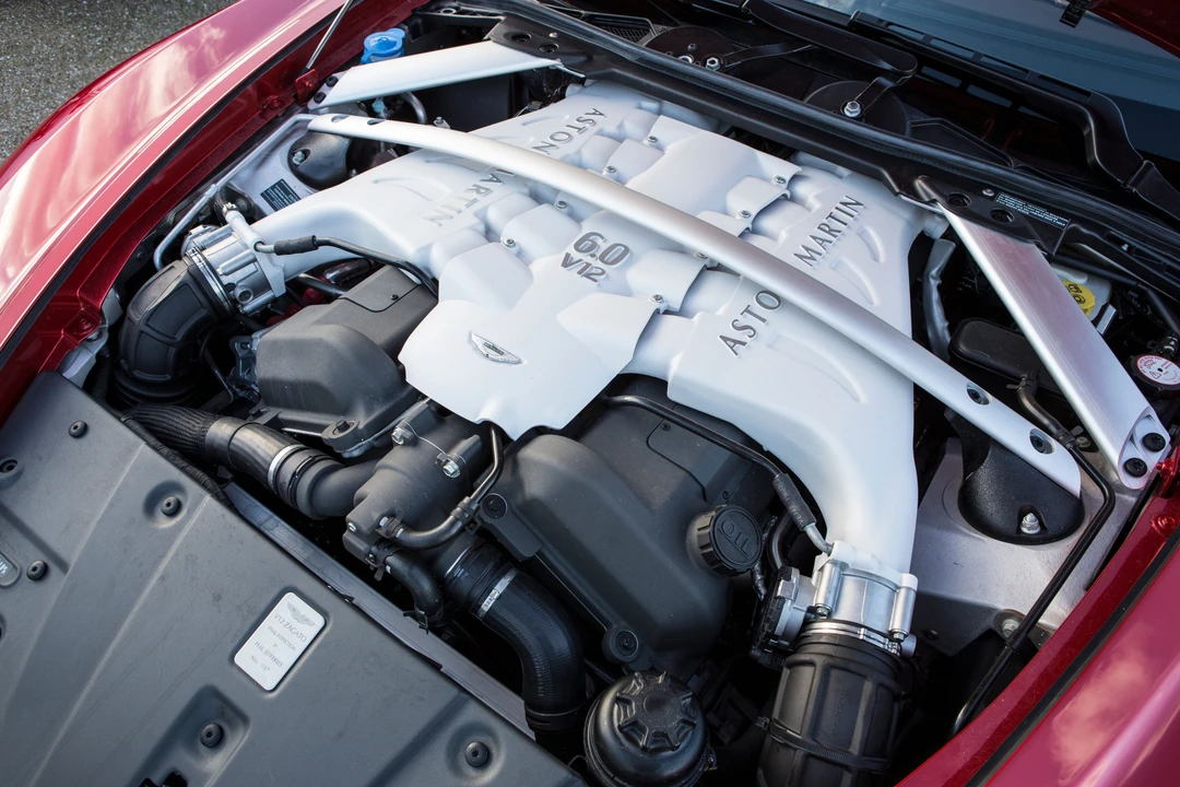 2013 Aston Martin Vantage - Image 26 of 27