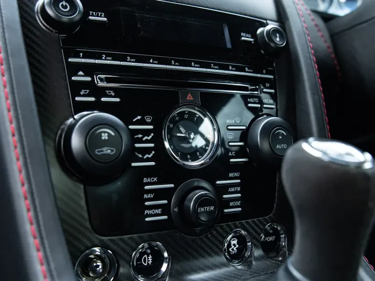 2013 Aston Martin V12 Vantage (2010-2018) - Image 19 of 31