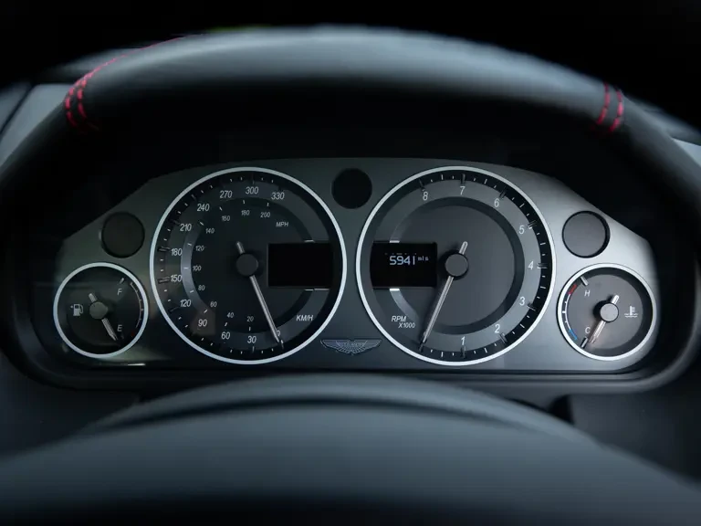 2013 Aston Martin V12 Vantage (2010-2018) - Image 15 of 31