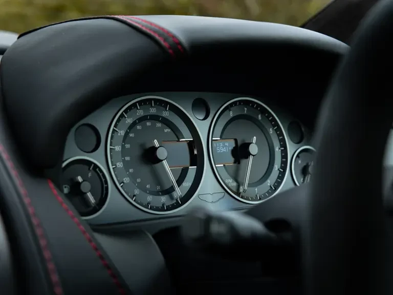 2013 Aston Martin V12 Vantage (2010-2018) - Image 16 of 31