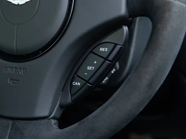 2013 Aston Martin V12 Vantage (2010-2018) - Image 22 of 31
