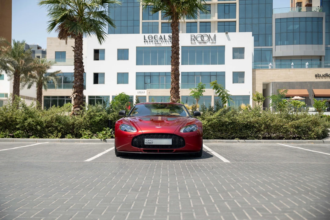 2013 Aston Martin - Image 10 of 31