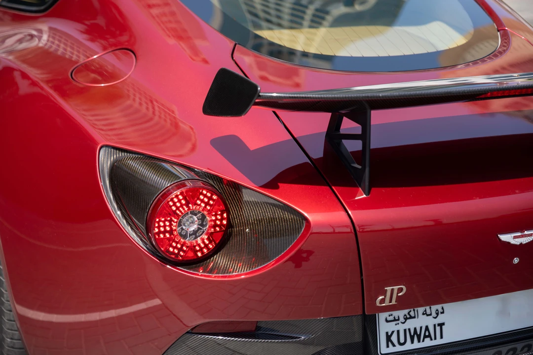 2013 Aston Martin - Image 27 of 31