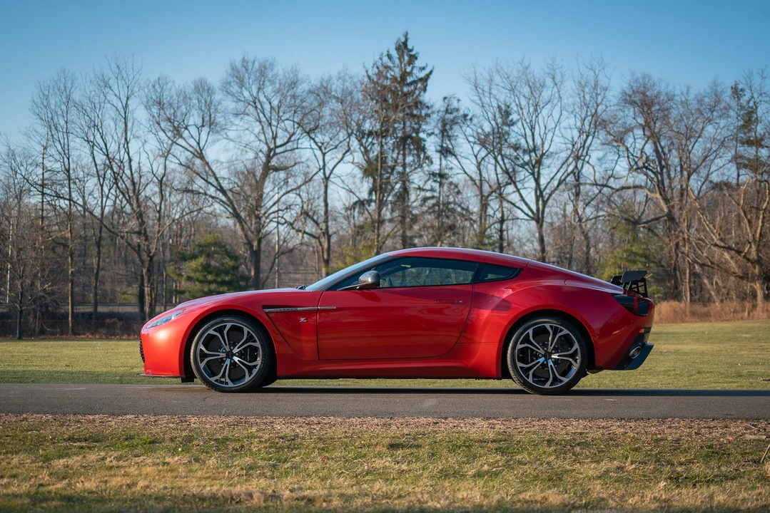 2013 Aston Martin V12 Vantage (2010-2018) - Image 2 of 31