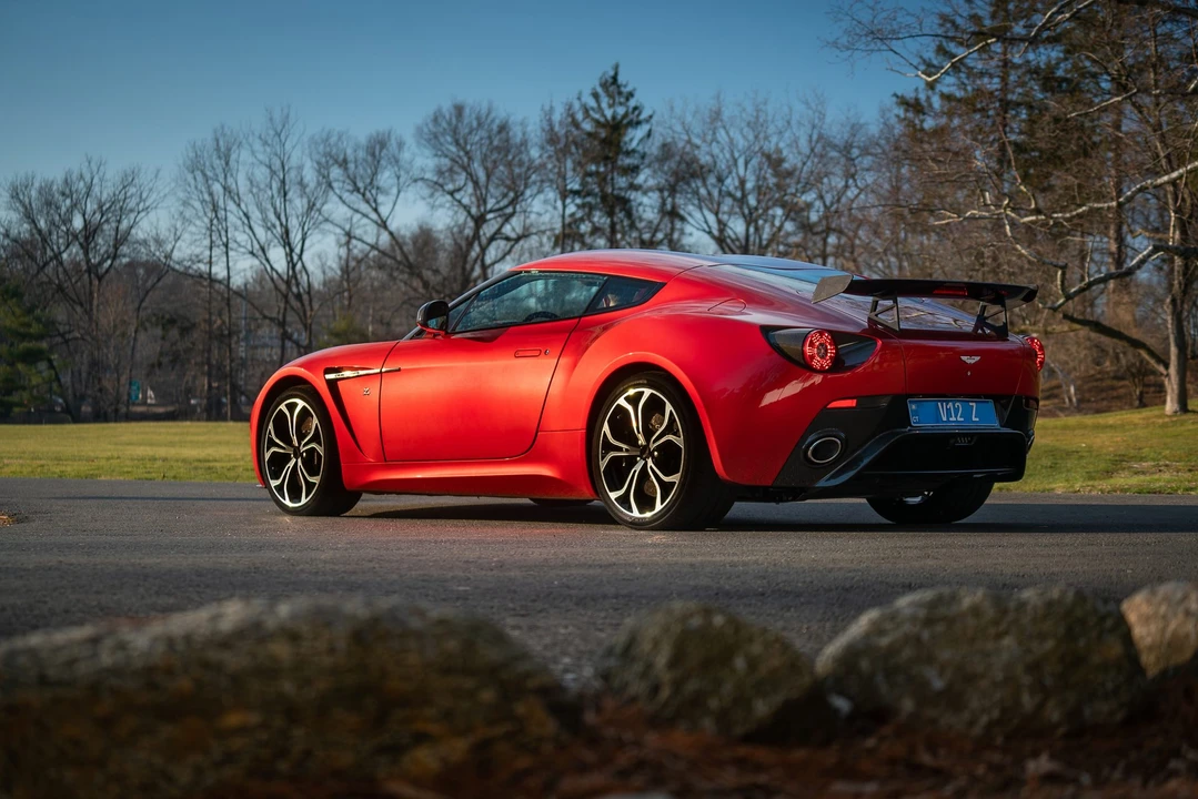 2013 Aston Martin V12 Vantage (2010-2018) - Image 9 of 31