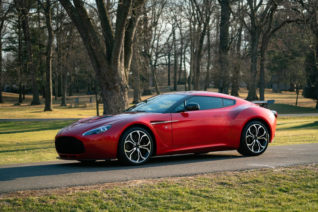 2013 Aston Martin V12 Vantage (2010-2018) - Image 12 of 31