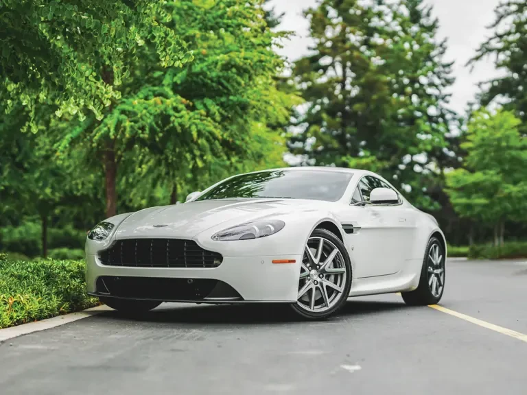 2013 Aston Martin V8 Vantage (2006-2017) - Image 2 of 31