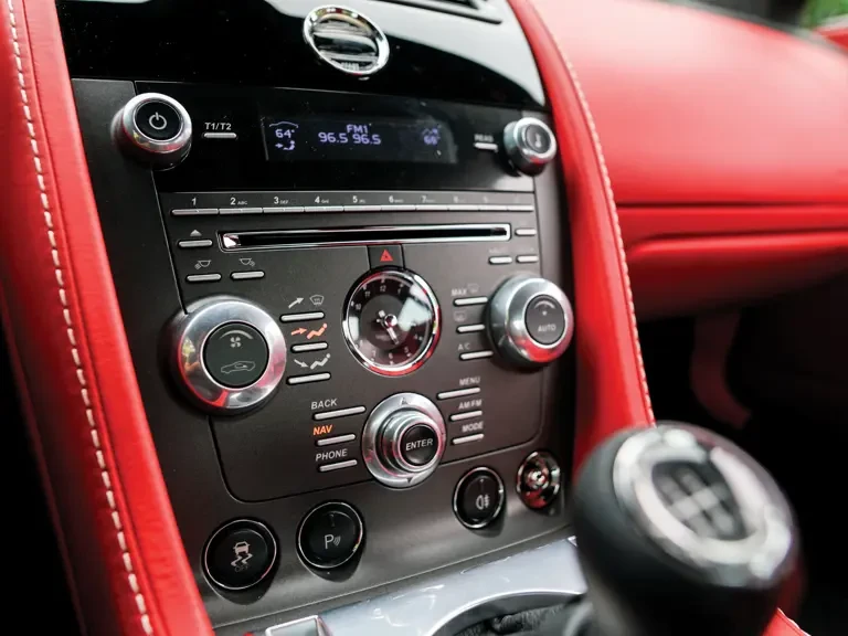 2013 Aston Martin V8 Vantage (2006-2017) - Image 26 of 31