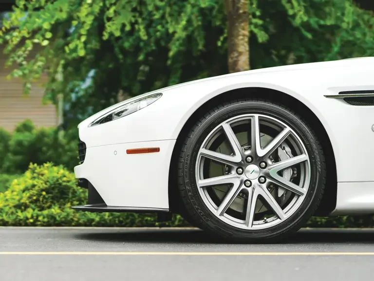 2013 Aston Martin V8 Vantage (2006-2017) - Image 11 of 31