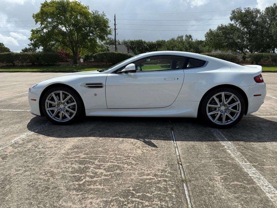 2013 Aston Martin V8 Vantage (2006-2017) - Image 8 of 31