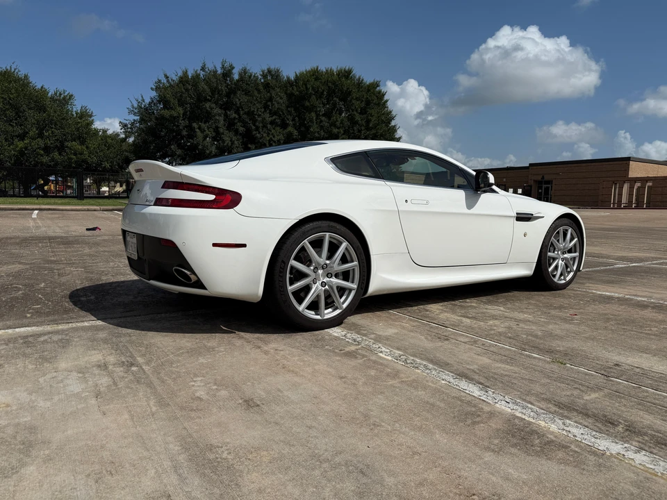 2013 Aston Martin V8 Vantage (2006-2017) - Image 12 of 31