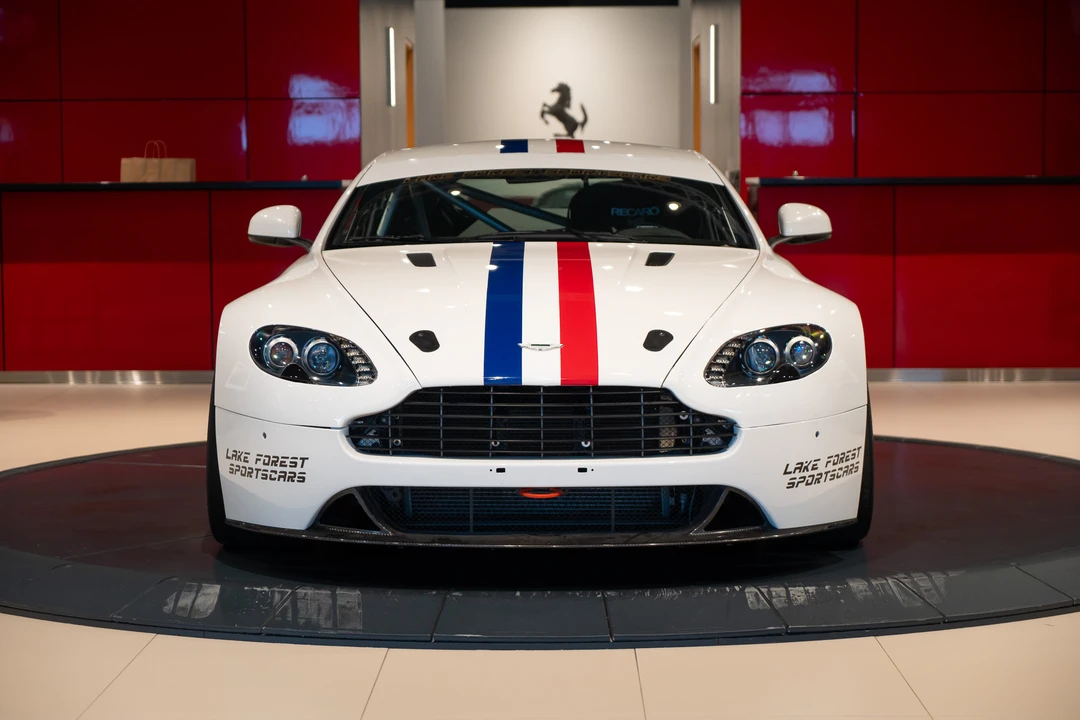 2013 Aston Martin V8 Vantage (2006-2017) - Image 3 of 31