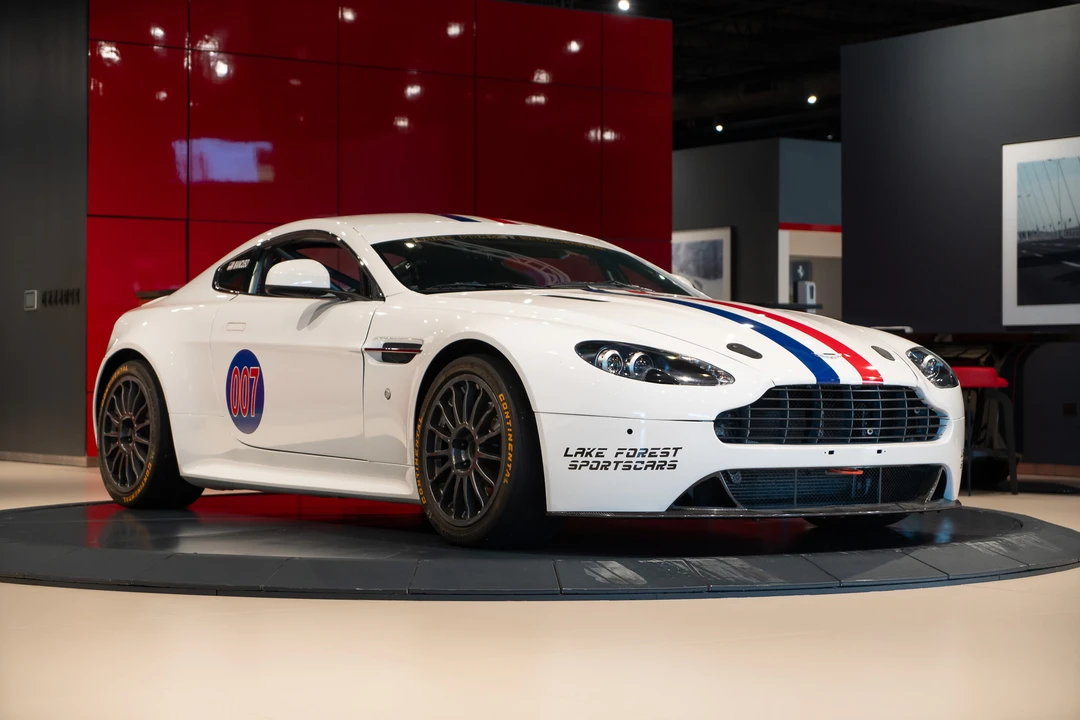 2013 Aston Martin V8 Vantage (2006-2017) - Image 2 of 31