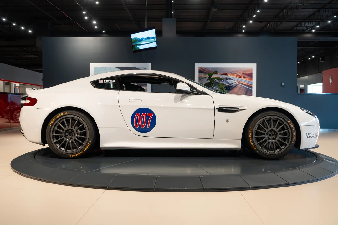 2013 Aston Martin V8 Vantage (2006-2017) - Image 11 of 31