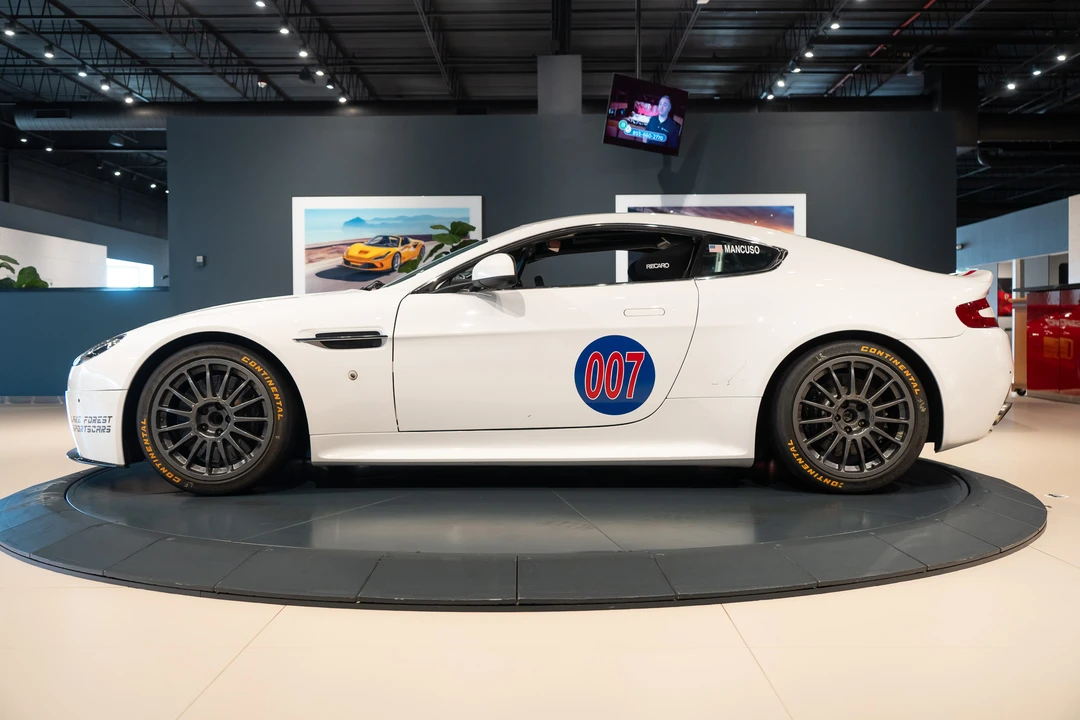 2013 Aston Martin V8 Vantage (2006-2017) - Image 7 of 31