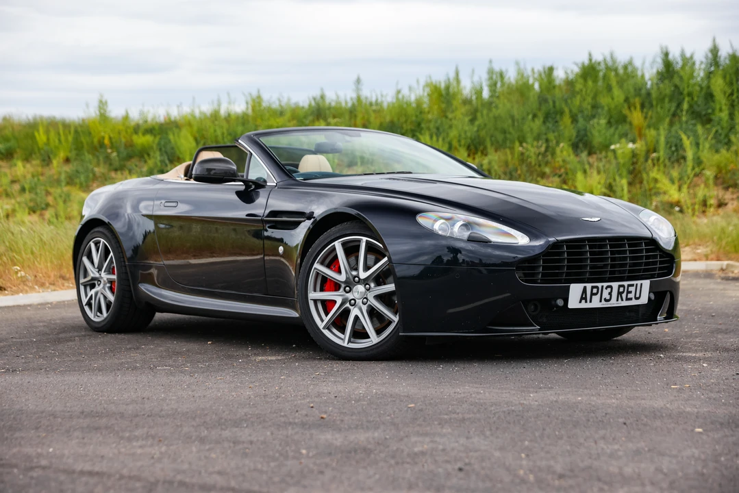 2013 Aston Martin V8 Vantage (2006-2017) - Image 9 of 31