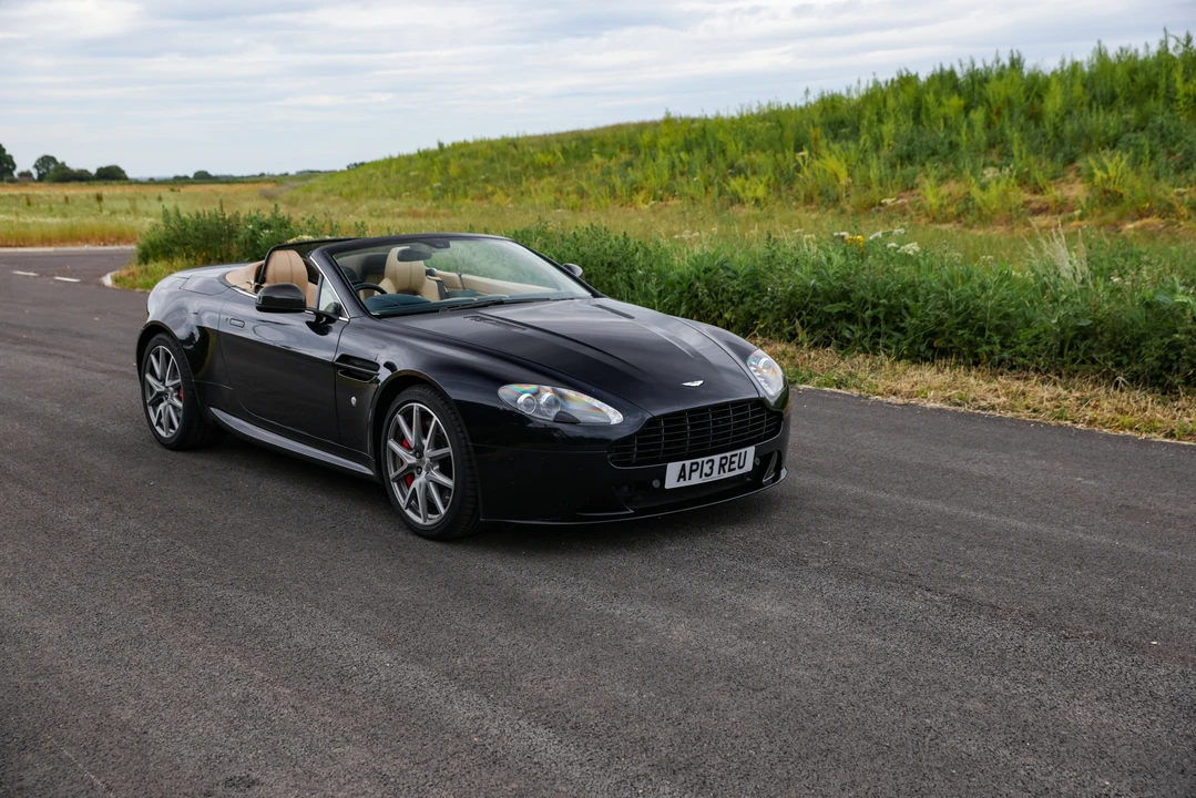2013 Aston Martin V8 Vantage (2006-2017) - Image 15 of 31