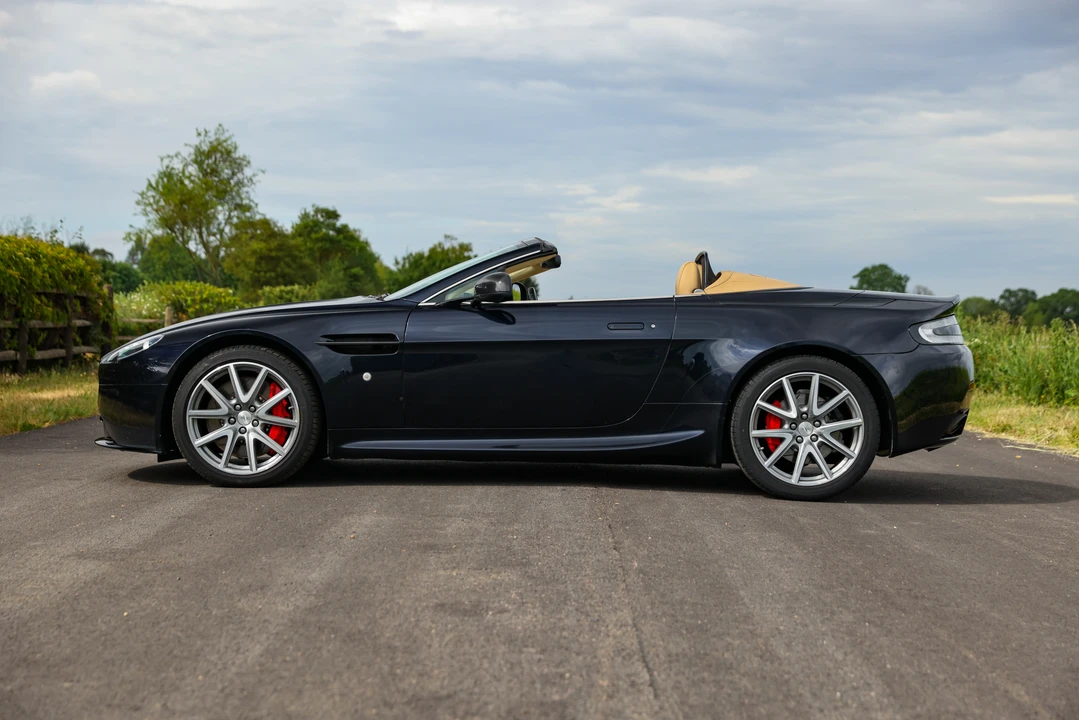 2013 Aston Martin V8 Vantage (2006-2017) - Image 4 of 31