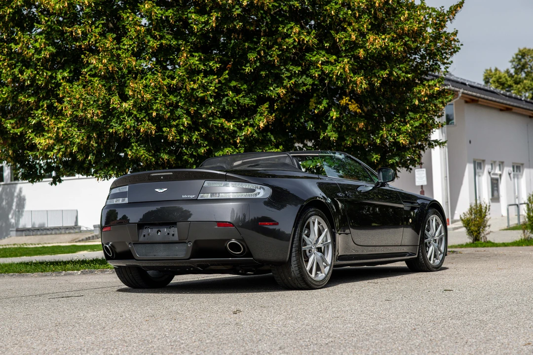 1999 Aston Martin Vantage - Image 16 of 31