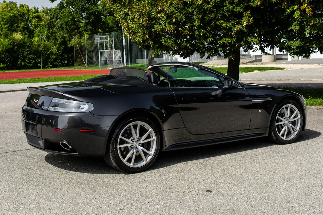 1999 Aston Martin Vantage - Image 8 of 31