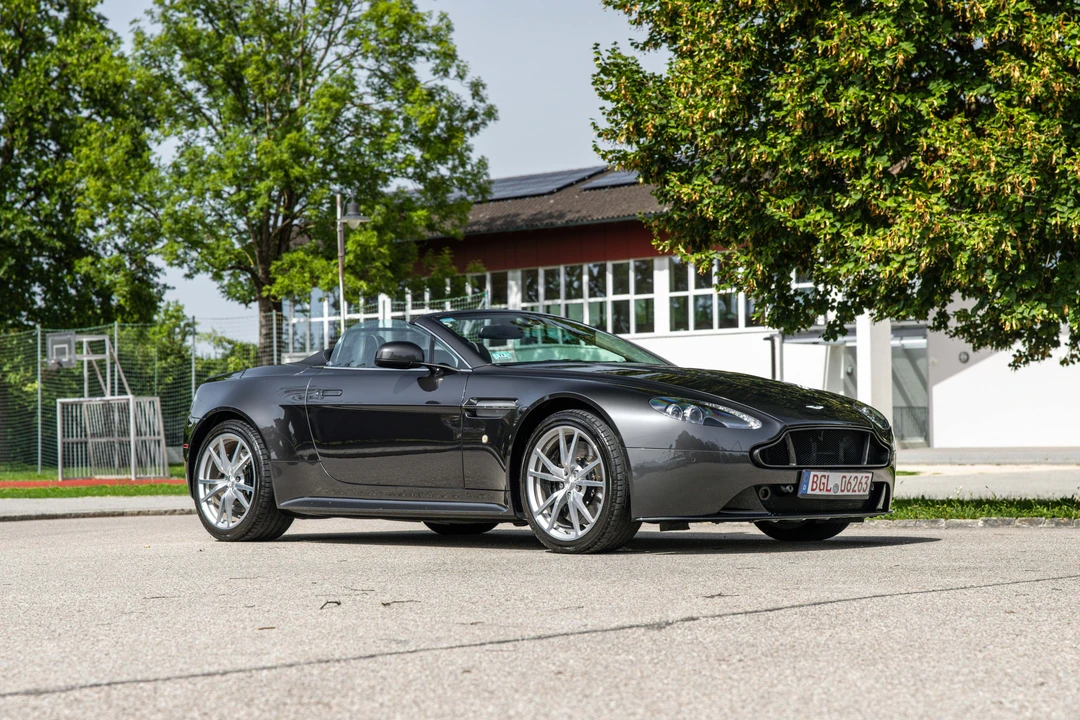 1999 Aston Martin Vantage - Image 23 of 31