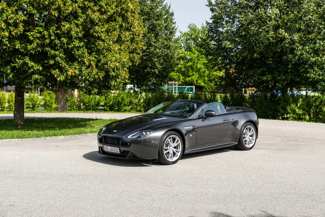 1999 Aston Martin Vantage - Image 20 of 31