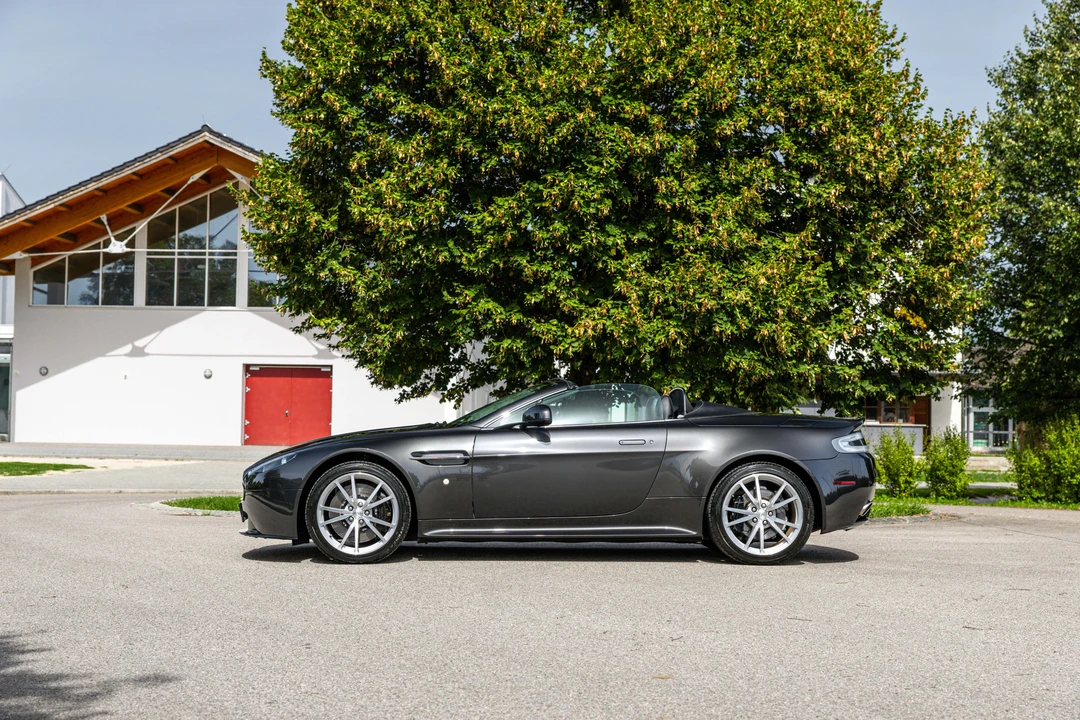 1999 Aston Martin Vantage - Image 4 of 31