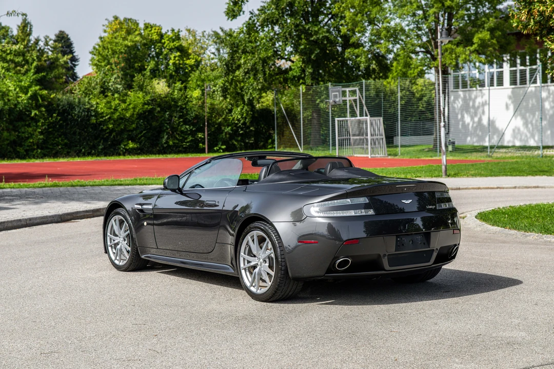 1999 Aston Martin Vantage - Image 5 of 31